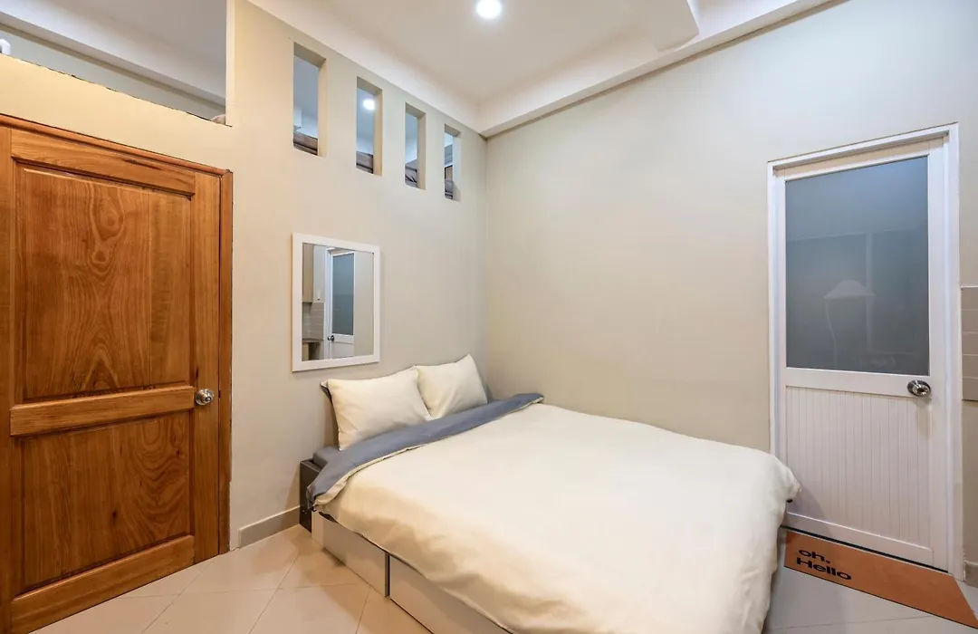 Urban Stay Saigon - Service Studio-1